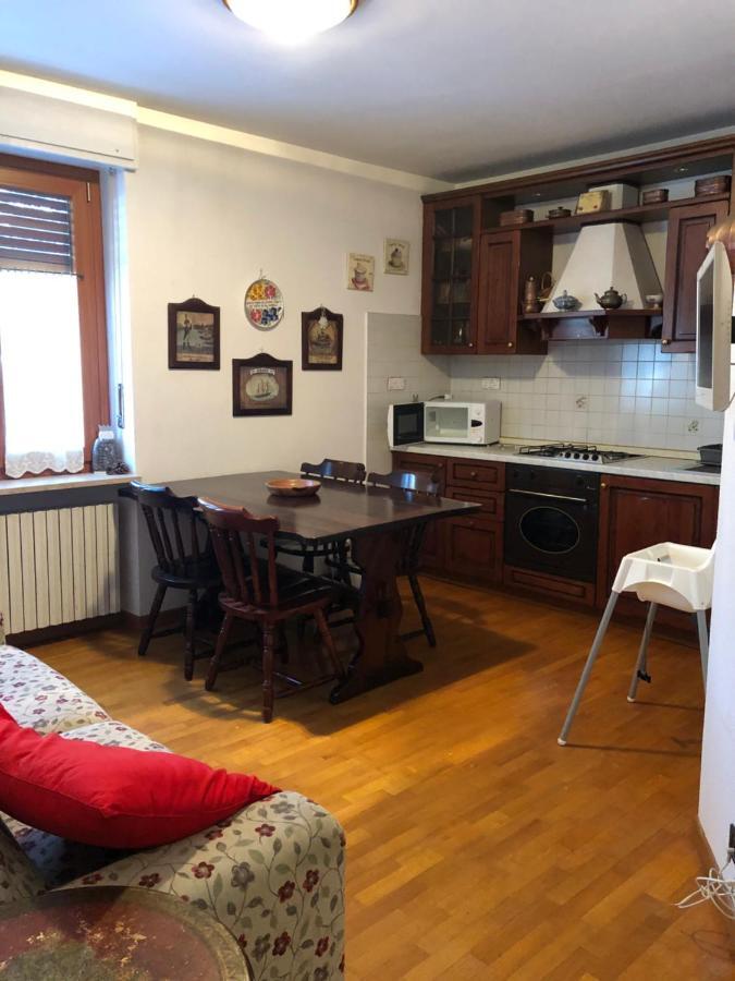 Elegante Appartamento In Centro A Bardonecchia Exterior foto